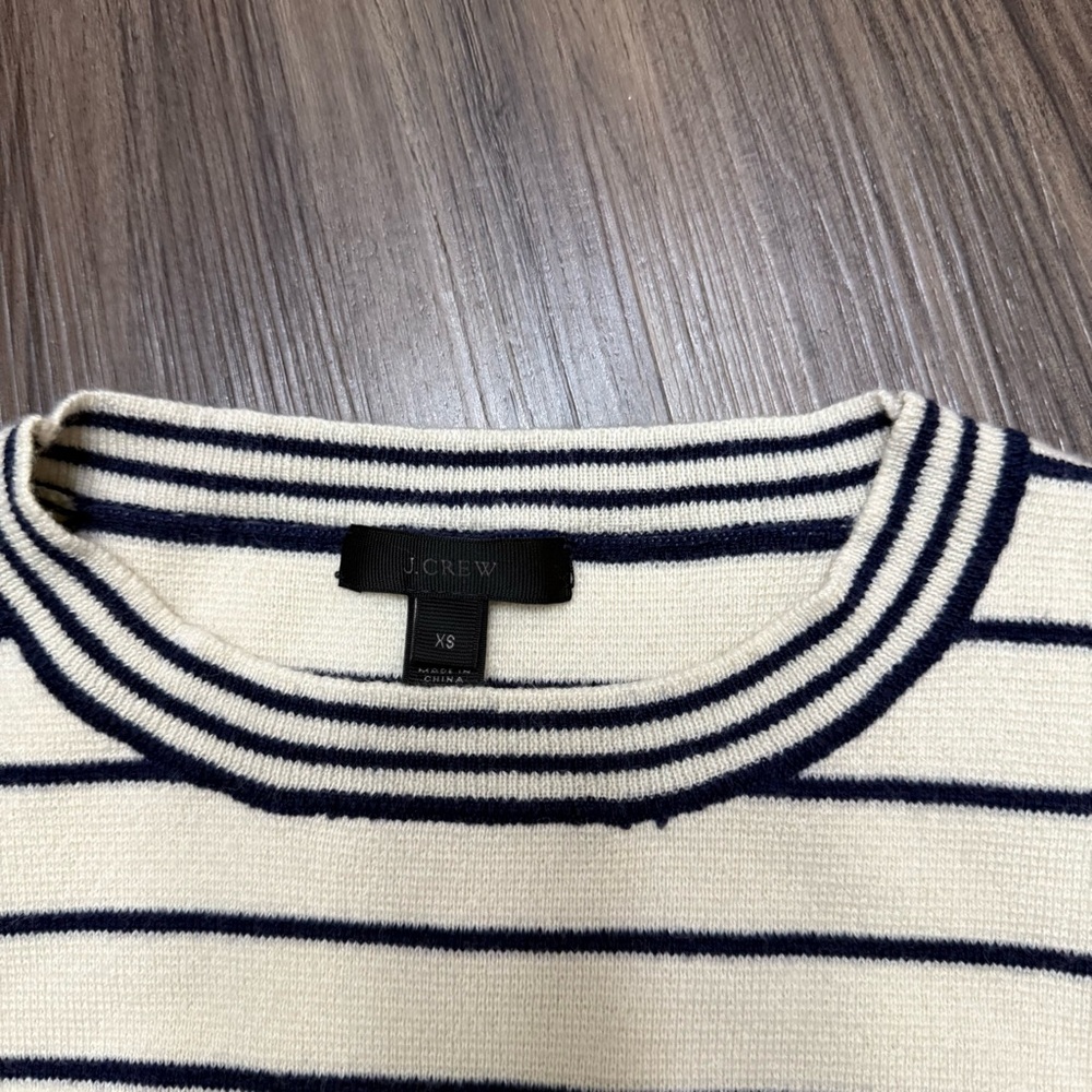 J crew women sz XS fringe boatneck shell in stripe - Picture 9 of 9